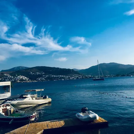 Ocean Front House Vakantiehuis Bodrum
